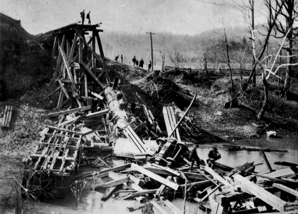 Buffalo Creek Trestle, Winona, Scott County, Tennessee, March 28, 1915